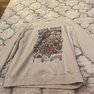 Brandy melville cream crewneck worn twice